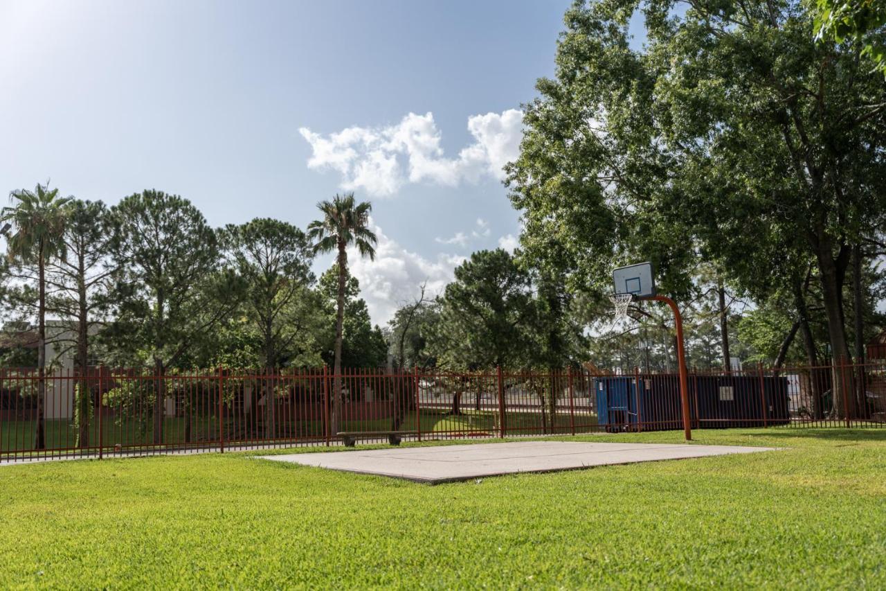 Greentree Hotel & Extended Stay I-10 Fwy Houston, Channelview, Baytown Buitenkant foto
