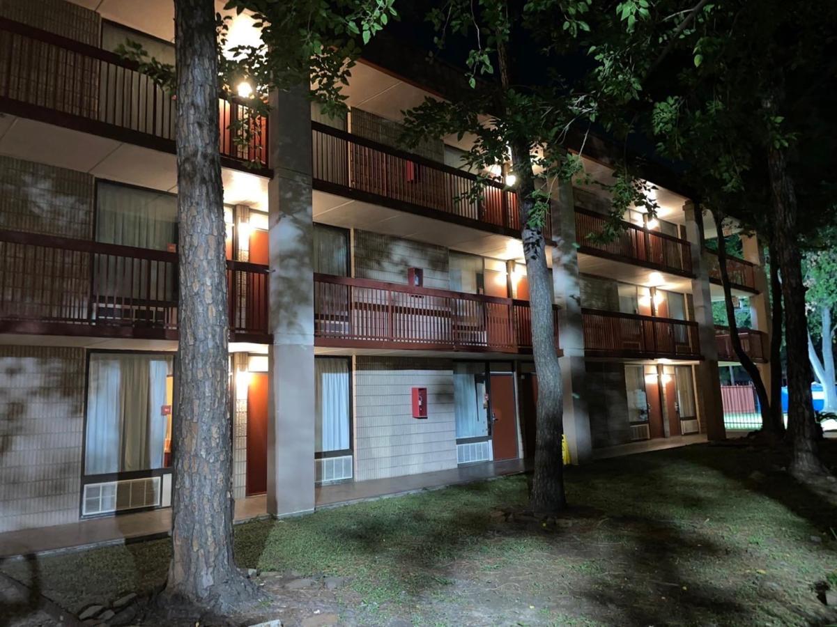 Greentree Hotel & Extended Stay I-10 Fwy Houston, Channelview, Baytown Buitenkant foto