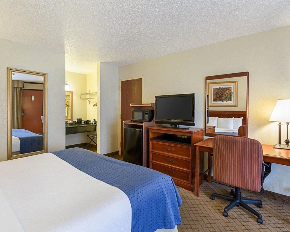 Greentree Hotel & Extended Stay I-10 Fwy Houston, Channelview, Baytown Buitenkant foto